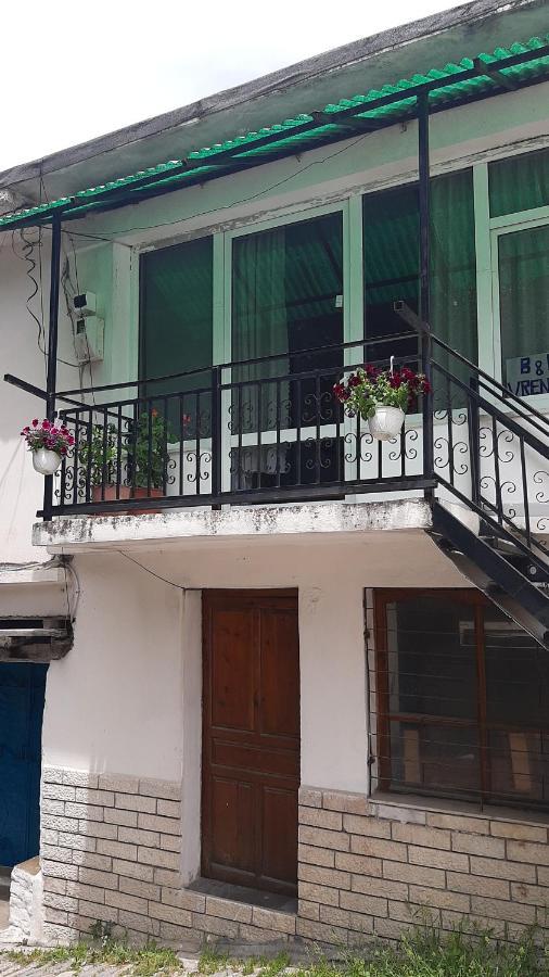Vrenjo Guesthouse Gjirokaster Exterior photo