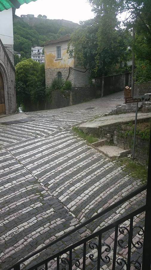 Vrenjo Guesthouse Gjirokaster Exterior photo